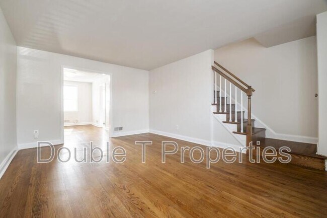 Building Photo - 3713 Elmora Ave