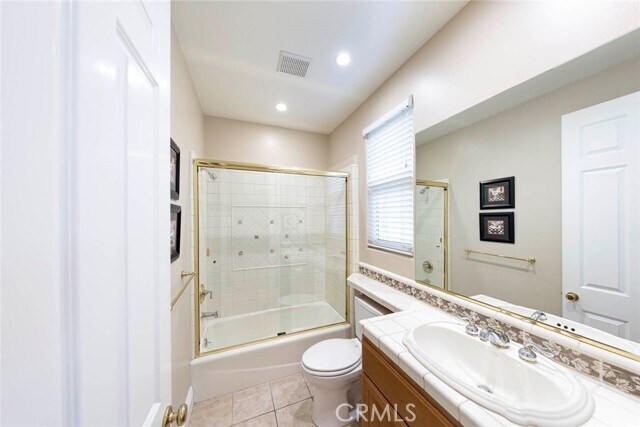 Building Photo - 12 San Remo