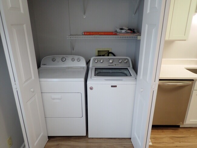 Building Photo - 6328 Wrightsville Ave