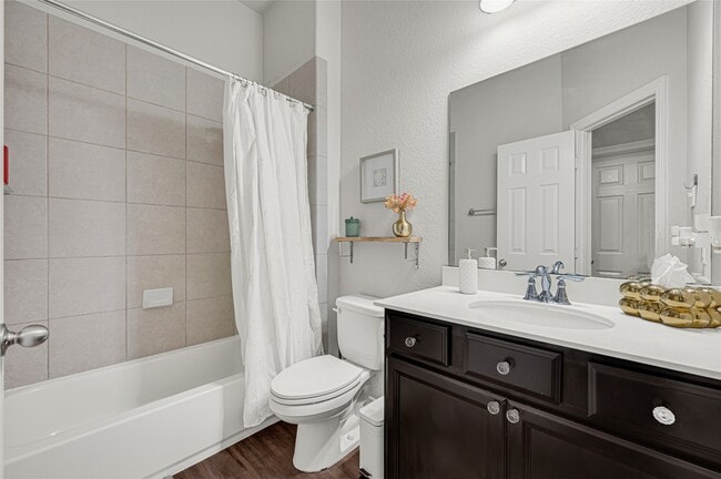 Building Photo - 5522 Little Creek Ct