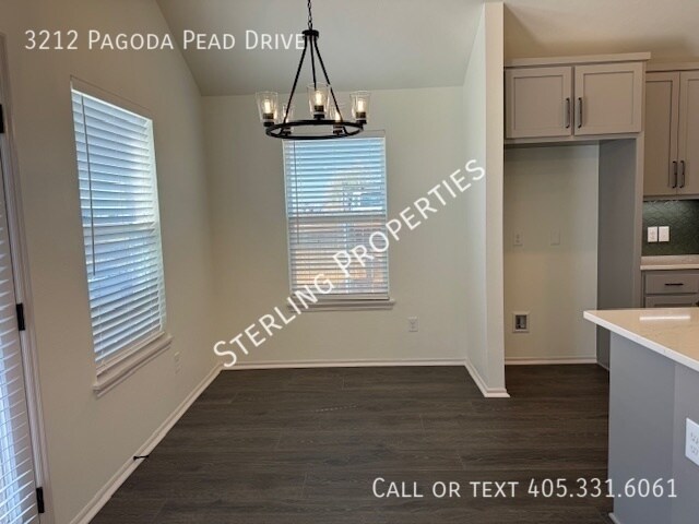 Building Photo - 3212 Pagoda Pead Dr