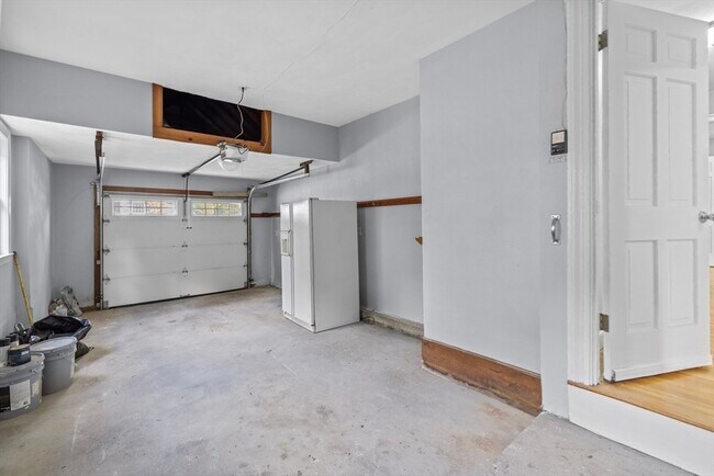 Building Photo - 108 Radcliffe Rd