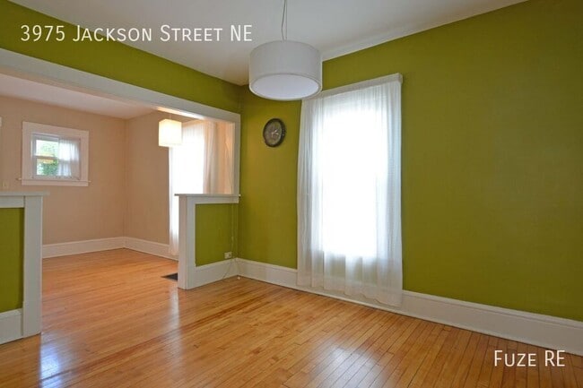Building Photo - 3975 Jackson St NE