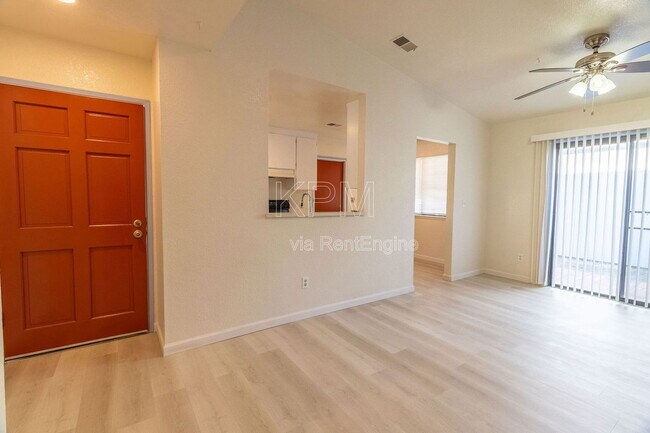 Building Photo - 6072 Carolina Cir