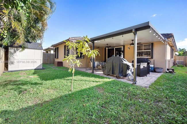 Building Photo - 25280 SW 119th Ave