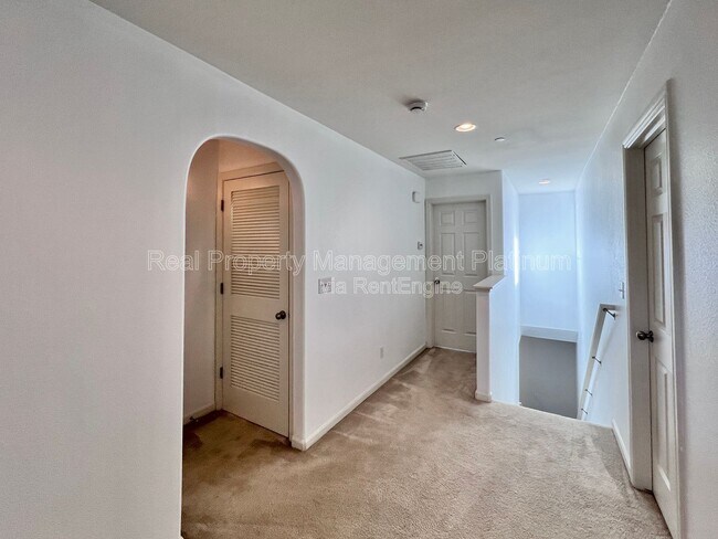 Building Photo - 3623 Etchings Way