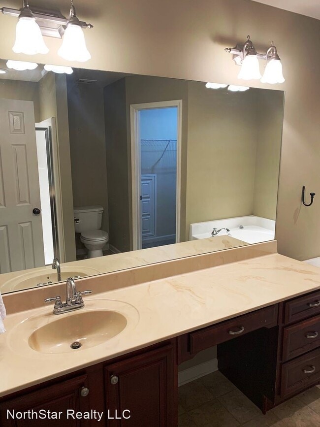Building Photo - 2 br, 2 bath House - 2768 Southwood View