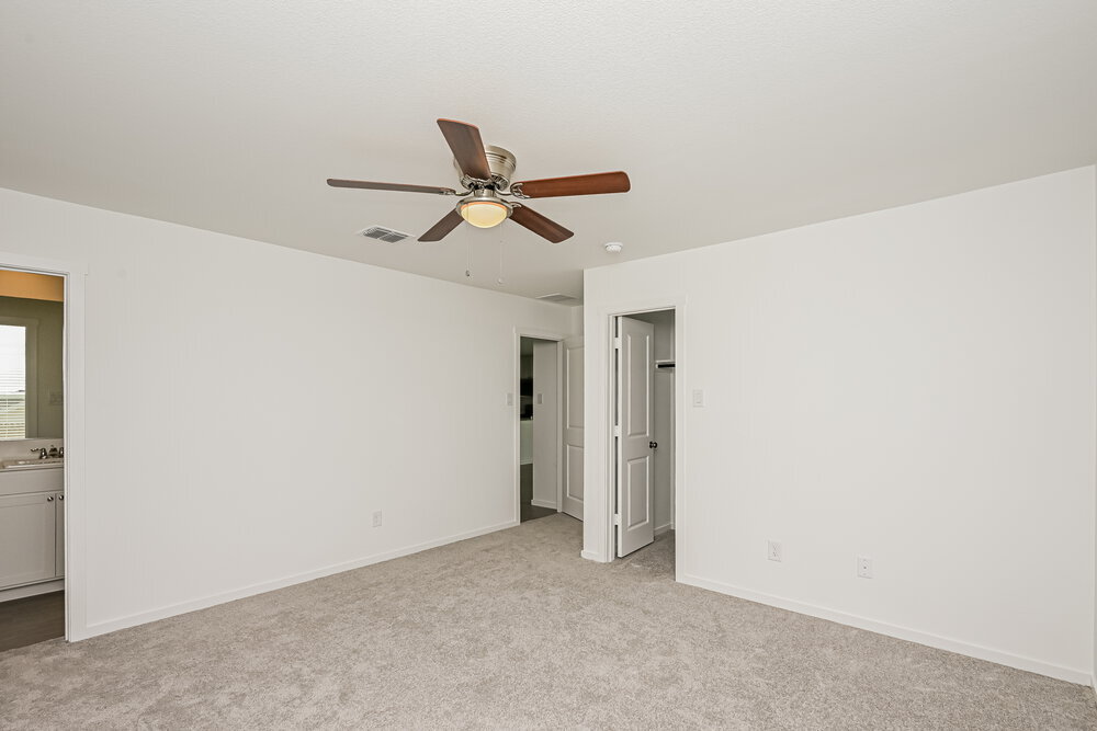 Building Photo - 10713 Revolver Dr