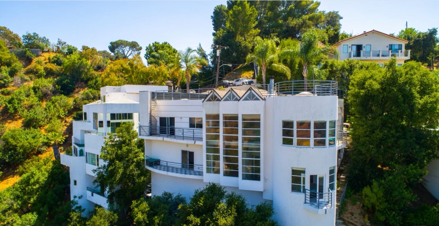 Building Photo - 3630 Avenida del Sol