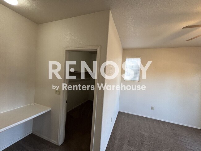 Building Photo - Beautiful Condo The Cliff At North Mountain!