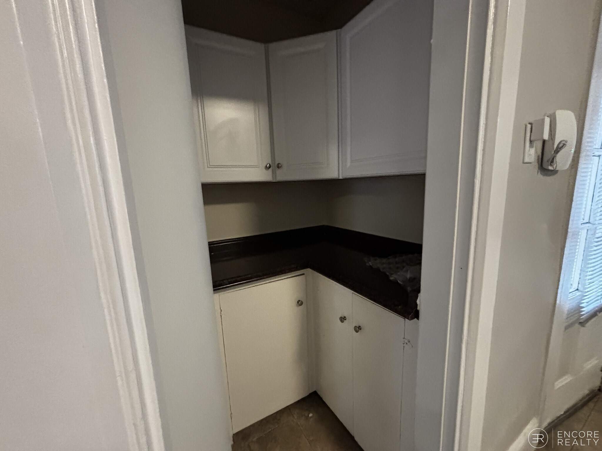 Building Photo - 63 Dana St