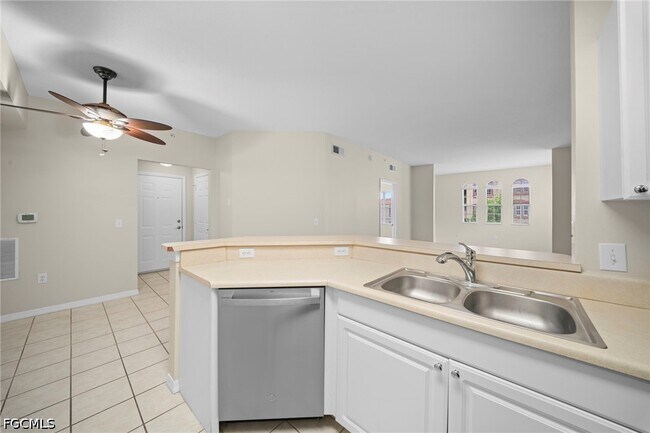 Building Photo - 11400 Ocean Walk Dr