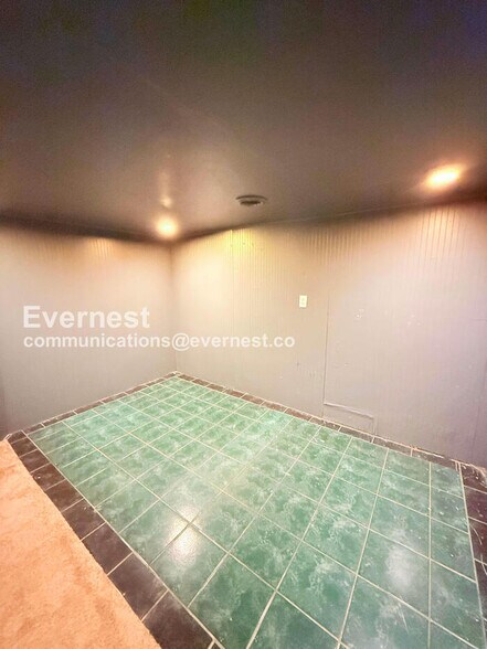 Building Photo - 19908 Heyden St