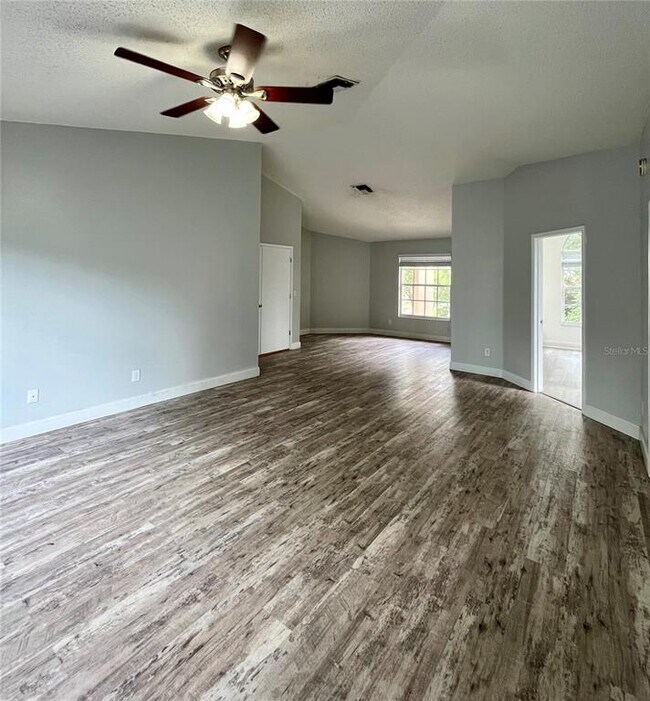 Building Photo - 9318 Heritage Oak Ct
