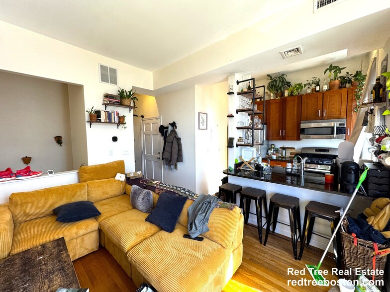 Building Photo - 59 Fort Ave