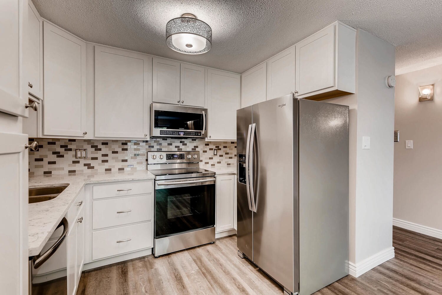 Building Photo - 6940 E Girard Ave