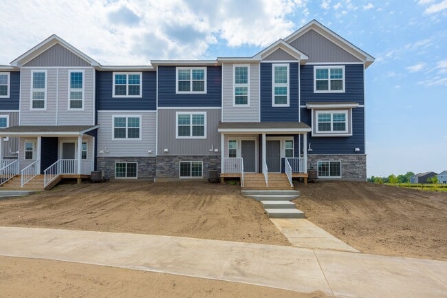 Building Photo - Brand new construction townhouse, upgrades...