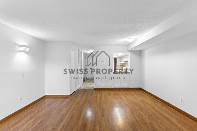 Building Photo - 5 King Arthur Ct