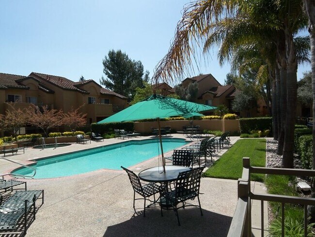 Building Photo - 745 Watson Canyon Ct