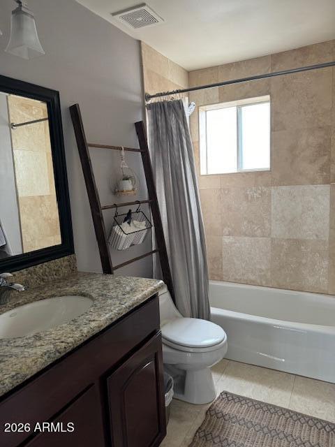 Building Photo - 530 W Oregon Ave