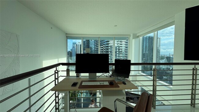 Building Photo - 41 SE 5th St