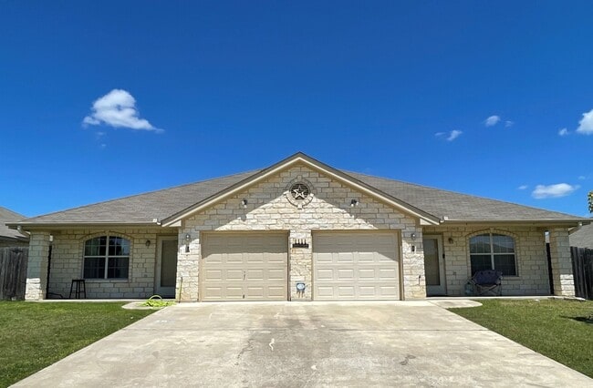 Building Photo - 1111 Powder River Dr