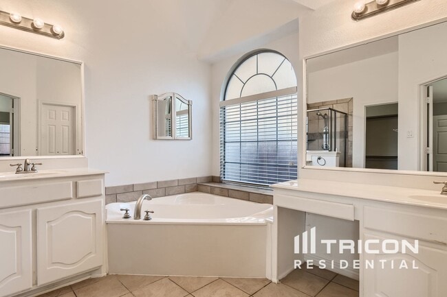 Building Photo - 7100 Brekenridge Dr