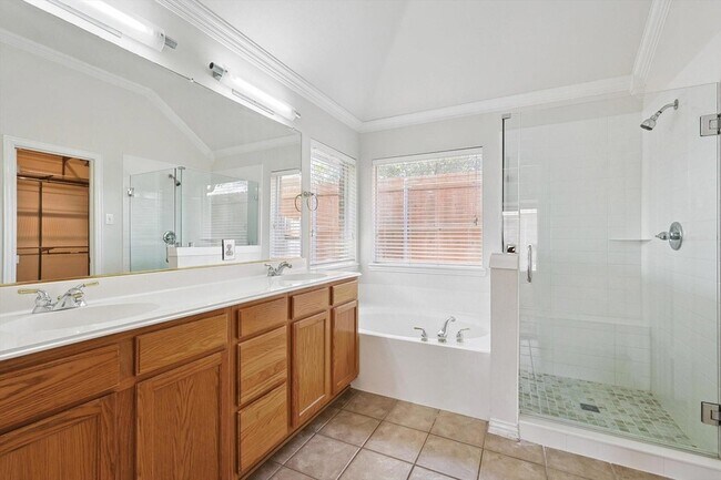 Building Photo - 3516 Sutters Way