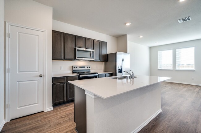 Building Photo - 6218 Holly Spg Rd