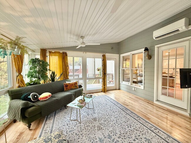 Building Photo - Luxurious 4BD, 3.5BA North Raleigh Home with a Heated Four Seasons Room, Large Bonus Space, and F...