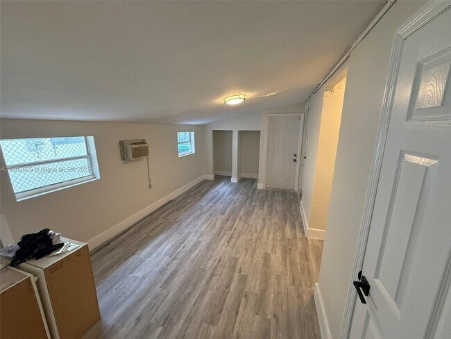 Building Photo - 7410 Granada Blvd
