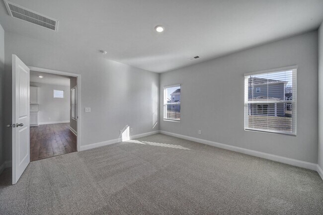 Building Photo - 3 Bed 2 Ranch Bath Home in Monroe!