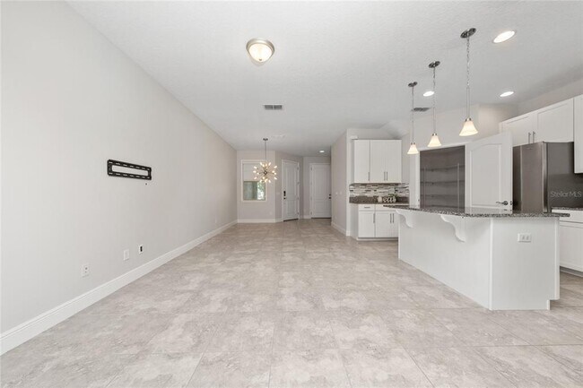 Building Photo - 9769 Winnington St