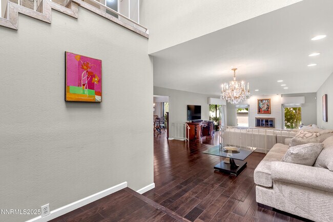 Building Photo - 4953 Lakeridge Terrace W