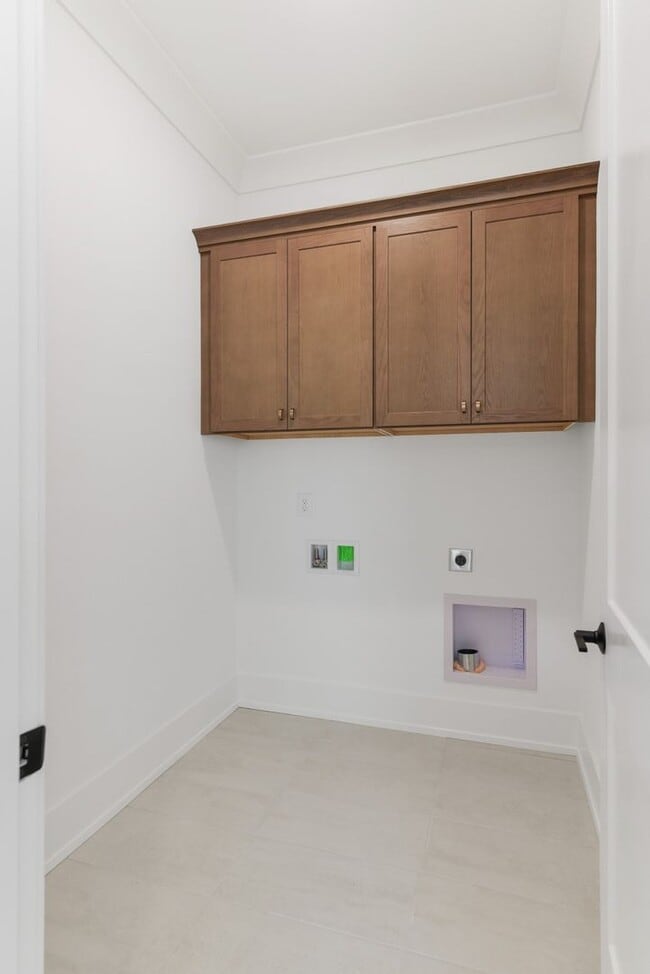 Building Photo - Luxury home in Southbrooke community in Franklin, TN