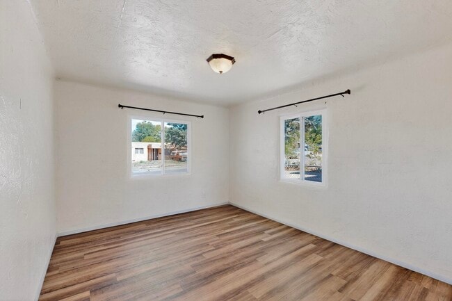 Building Photo - 2904 Hyder Ave SE