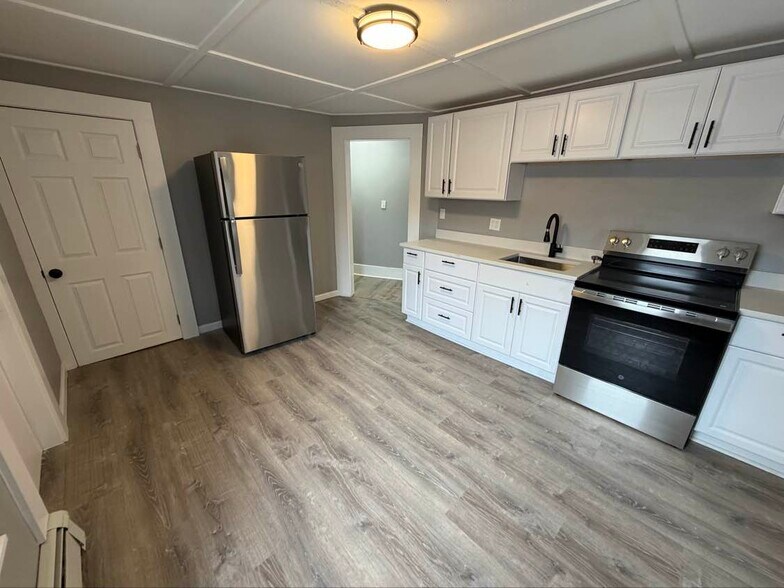 Building Photo - 2 Monteleone Pl