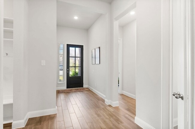 Building Photo - 15949 Hayes Mkt Lp