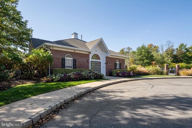 Building Photo - 17 Stafford Dr