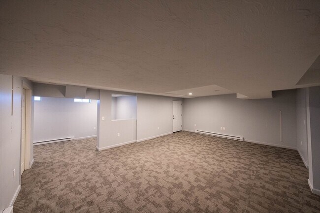 Building Photo - 4 Cyrus Way