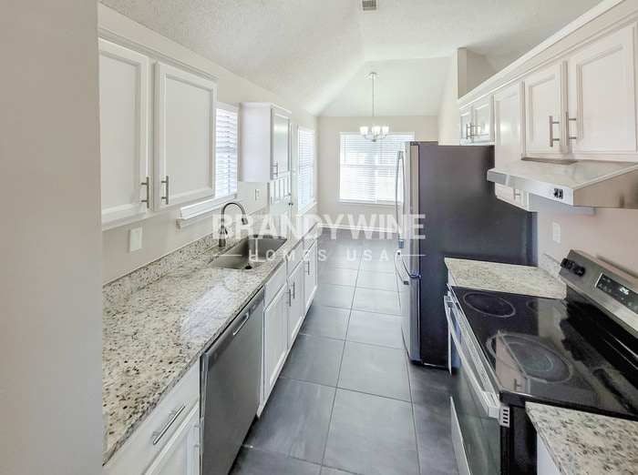 Building Photo - 6301 Ragan Farm Dr