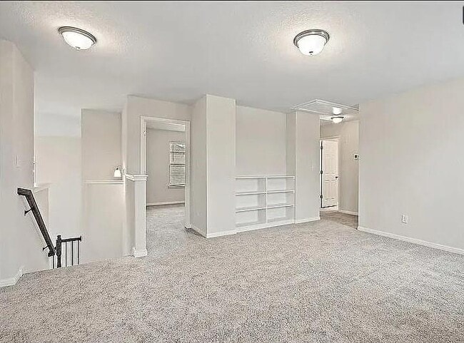 Building Photo - 10801 Sentinel Dr