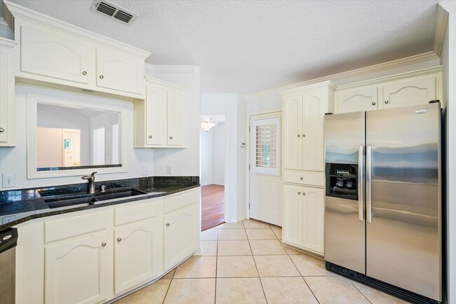Building Photo - BEAUTIFUL QUAIL CREEK ESTATES OF FAIRHOPE