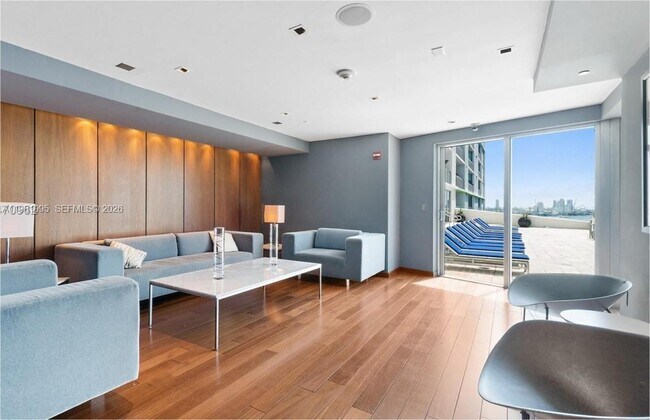 Building Photo - 335 S Biscayne Blvd