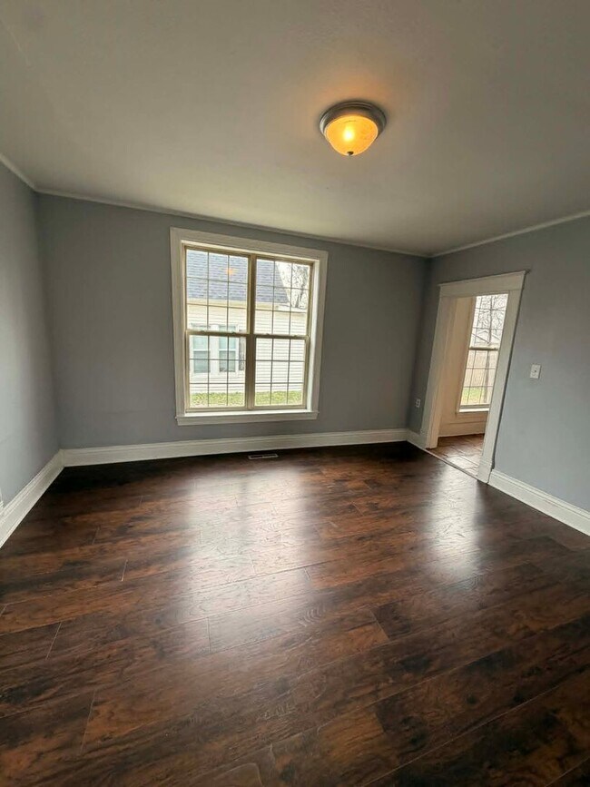 Building Photo - 202 South St