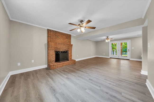Building Photo - 2637 Coachman Cir