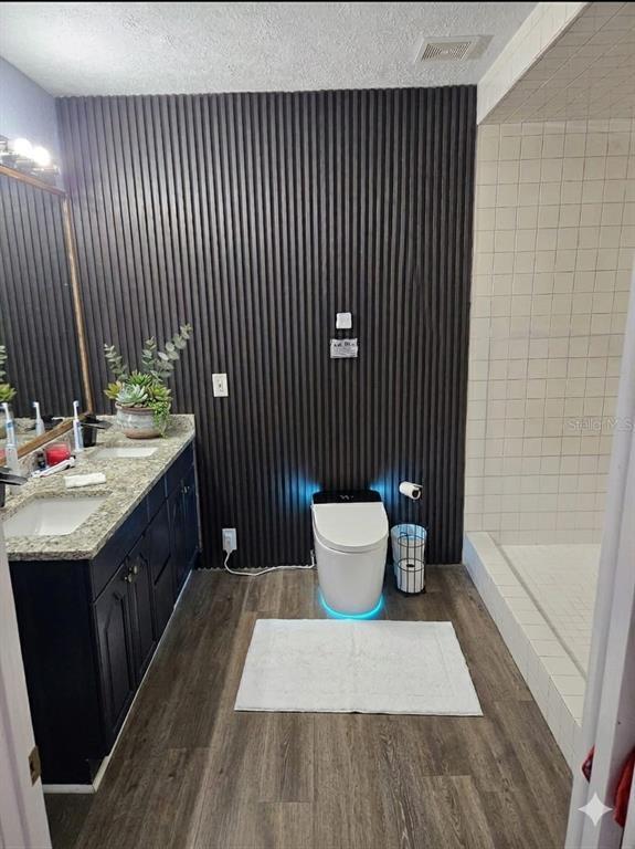 Building Photo - 7714 Deleuil Ave