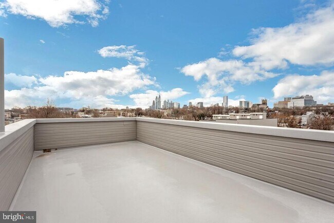 Building Photo - 667 N 39th St