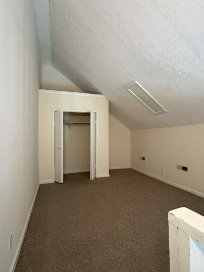 Building Photo - 1621 Flanigan Ct