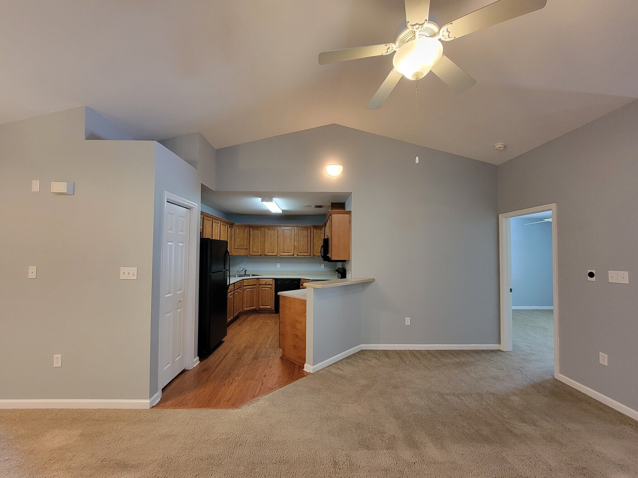 Building Photo - 1659 Quazar Rd